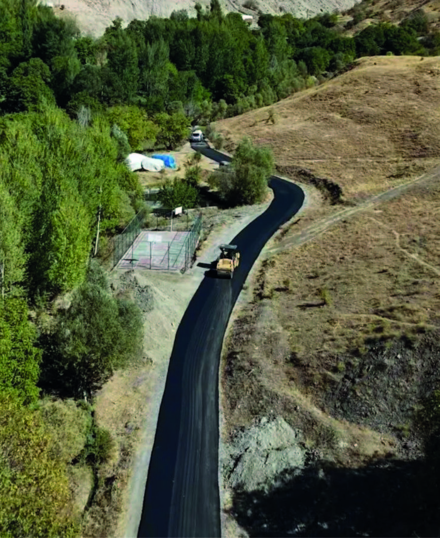 Asfalt çalışmaları hız kesmeden devam ediyor