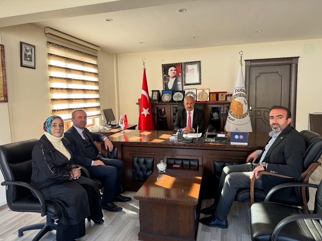 AK Parti İl Başkanımız Sn. Av. Zeydin Kaya, Merkez İlçe Başkanımız Sn. Cumhur Demir ve teşkilat mensuplarımız beldemizi ziyaret ederek bizleri onurlandırdılar.